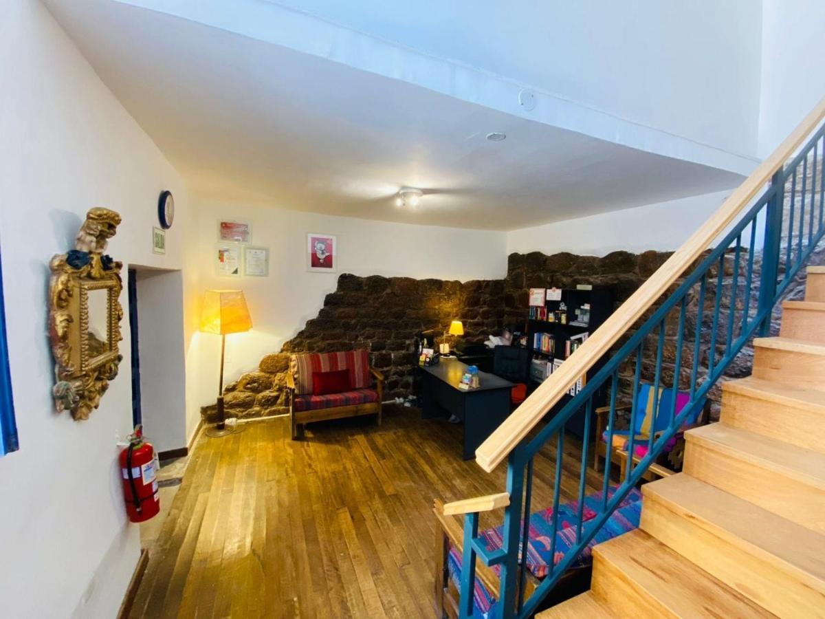 Flying Dog Hostel Куско Экстерьер фото